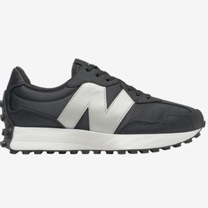 New balance 327 NWT
